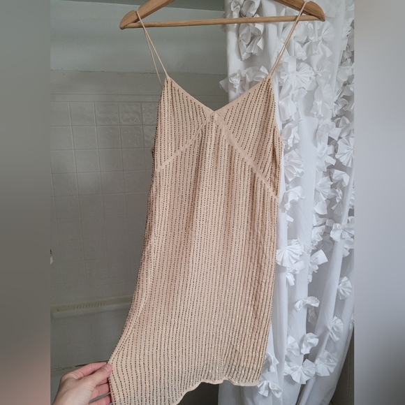 the beaded dress - Picture 3 of 8